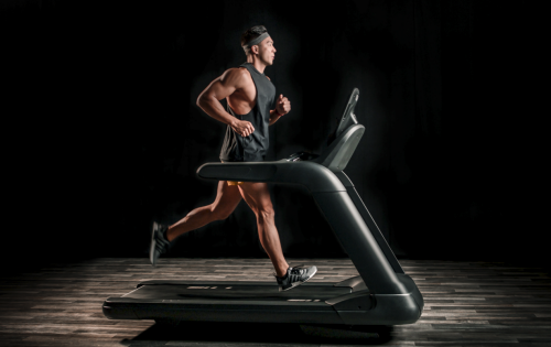 乐鱼体育最新版Precor必确商用跑步机为健身房打造高品质健身环境